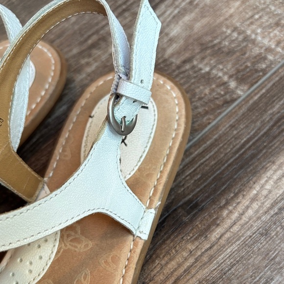 b.o.c. Born Concept White Ramey Floral Women's Sandals Size 9 - Picture 6 of 10